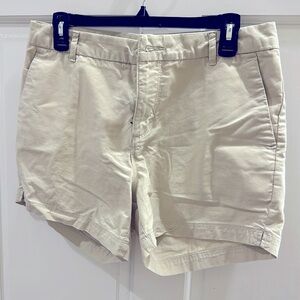 Patagonia Women’s size 10 organic cotton chino shorts, khaki GUC